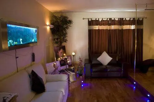 Airport View Hotel And Secret Spa Lusk